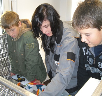 © Elektro Kreutzpointner Unternehmensgruppe © Elektro Kreutzpointner Unternehmensgruppe